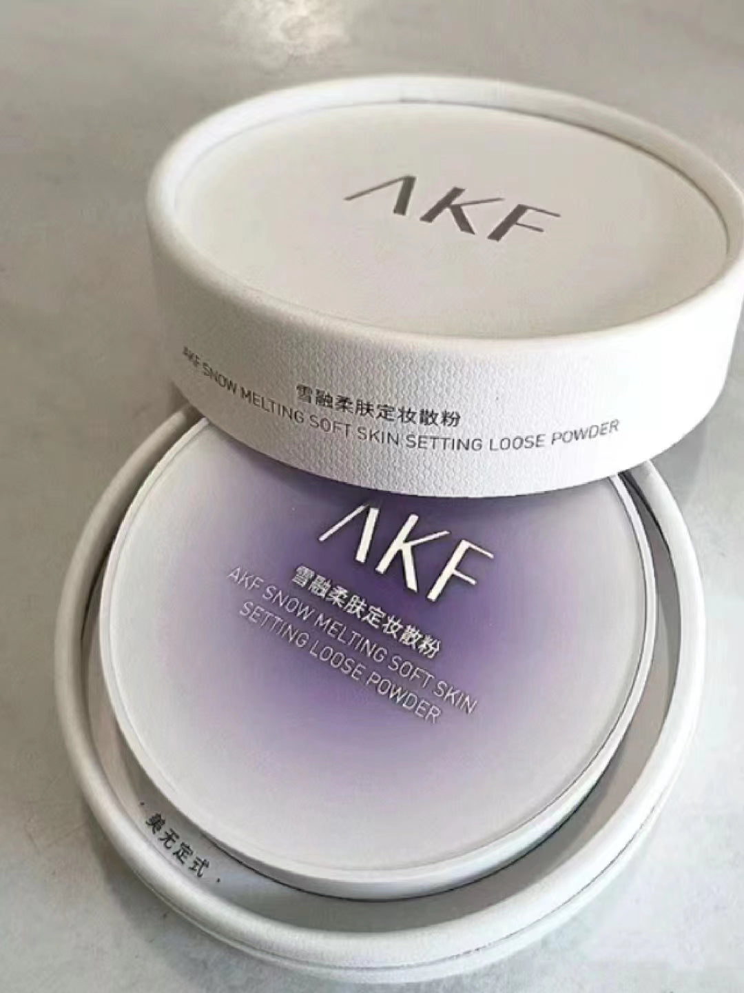 AKF New Snow Melt Oil Control Makeup Setting Powder 10g AKF新款雪融控油持妆定妆散粉