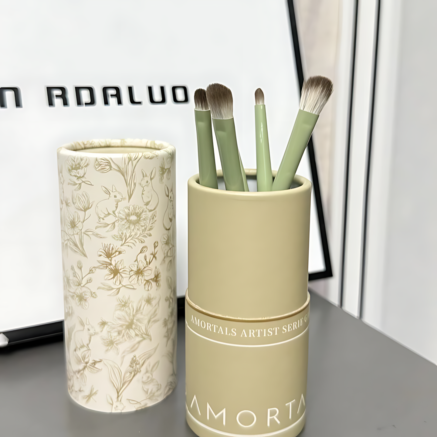 AMORTALS Artist Series Palm Garden Eye Brush Set 6pcs 尔木萄艺术家系列手心的花园眼部套刷