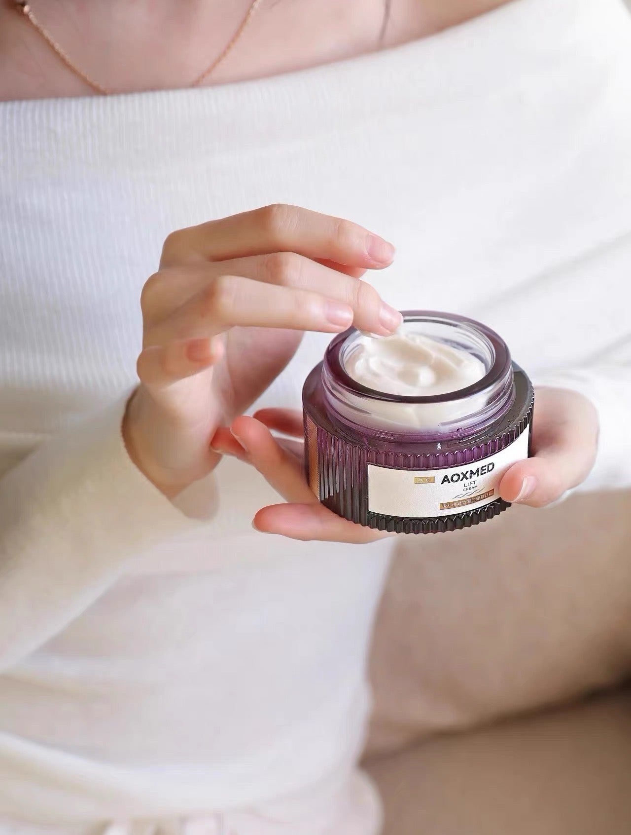 AOXMED Multi-Renew Firming Radiance Day Cream 30g 瑷科缦多维紧致臻颜日霜