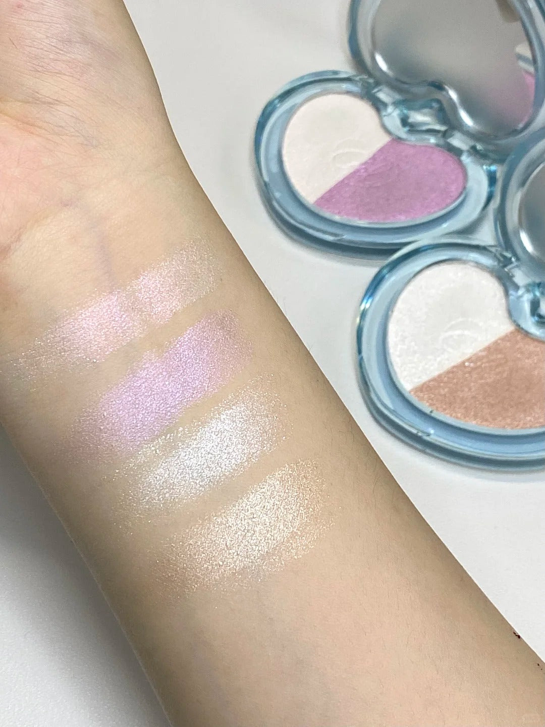 CZEL Soft Light Dual-Color Highlight Palette 8.5g 绔姿柔光双色高光粉盘