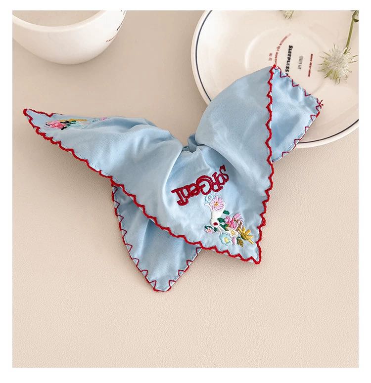 CuteHart Blue Embroidered Square Scarf Fabric Hair Tie - Stylish and Elegant Fabric Hair Tie for a Unique Look 1pc 蓝色刺绣方巾大肠发圈为发型增添独特风格