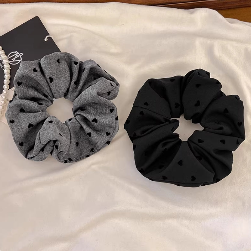 CuteHart Elegant Black Hair Tie - Charming Bow Hair Tie or Polka Dot Hair Tie for a Stylish Look 2pcs 气质黑色波点蝴蝶结大肠发圈尽显时尚风采