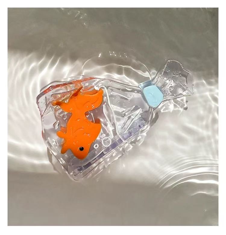 CuteHart Claw Clip Fish - Cute Claw Clip to Add a Touch of Fun to Your Hairstyle 2pcs 可爱小金鱼抓夹为你的发型增添趣味元素