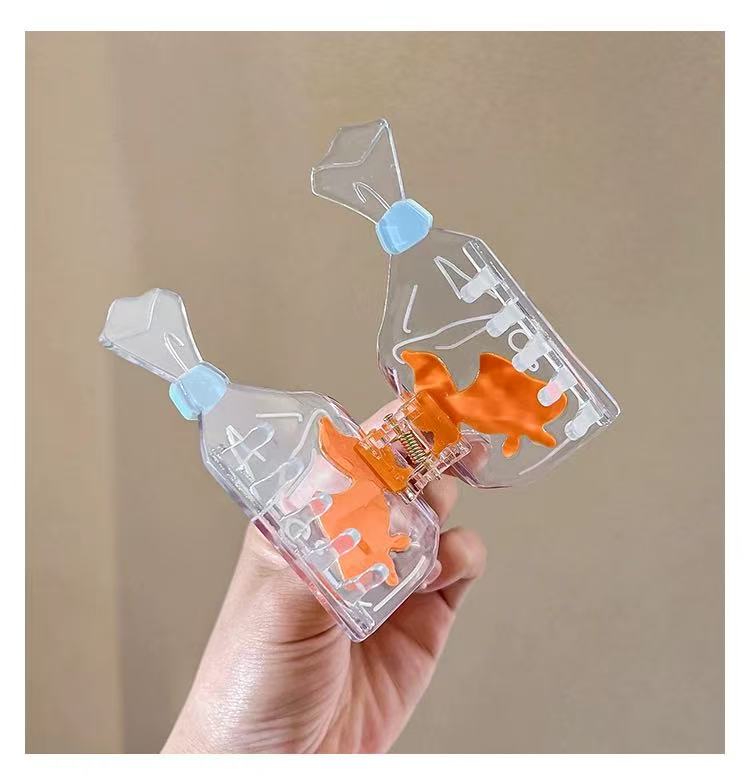CuteHart Claw Clip Fish - Cute Claw Clip to Add a Touch of Fun to Your Hairstyle 2pcs 可爱小金鱼抓夹为你的发型增添趣味元素