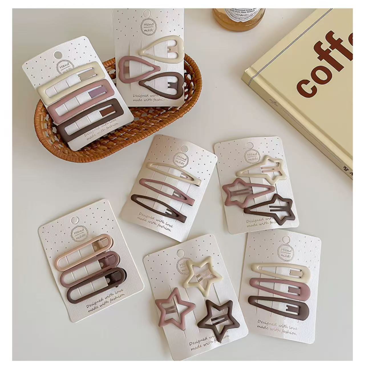 CuteHart Cute Star Hair Clips - Stylish Side Hair Clips for a Charming and Whimsical Look 3pcs/4pcs 时尚可爱星星发夹侧发夹带来迷人俏皮造型