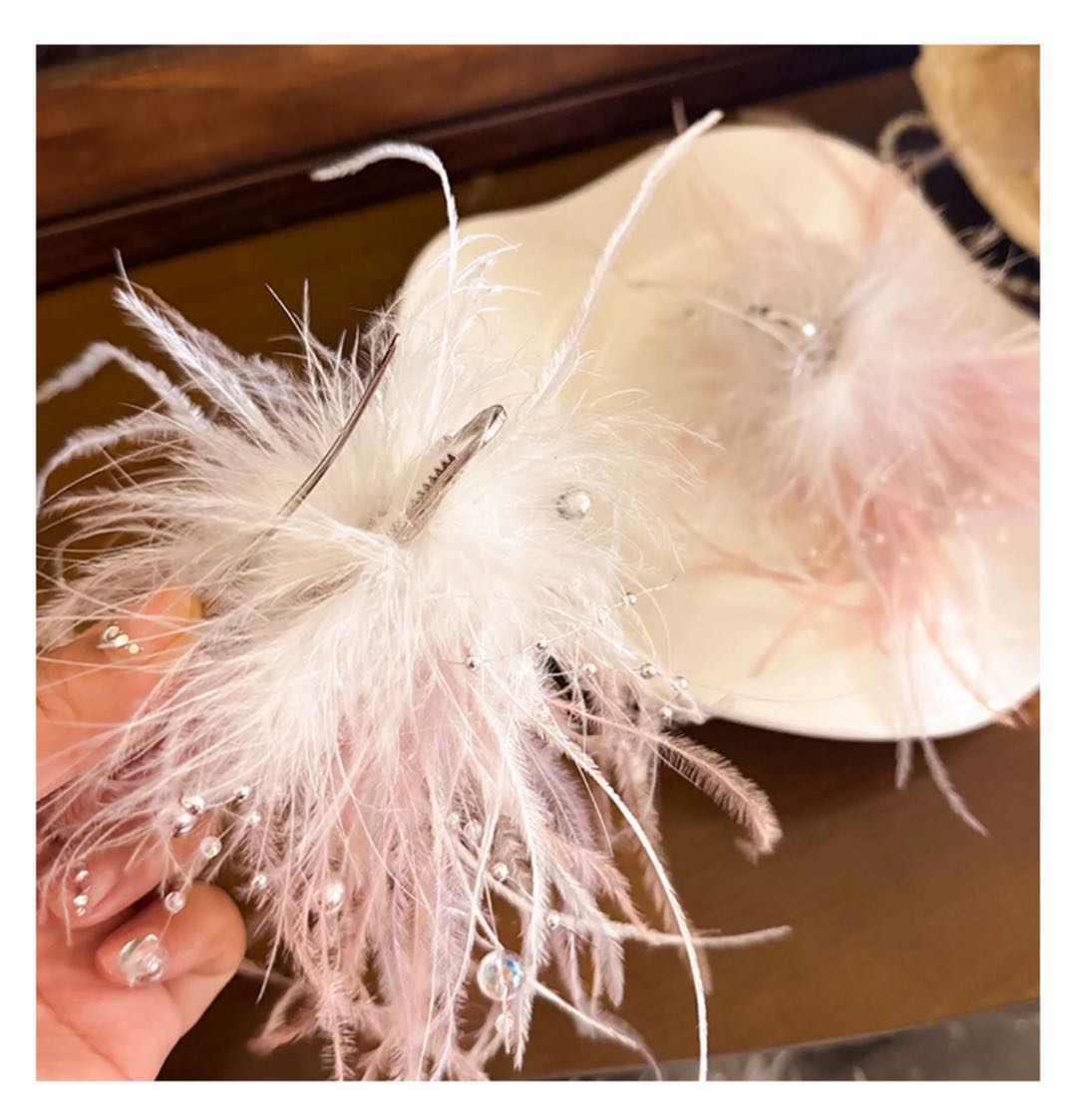 CuteHart Feather Hair Clip with Pearls - Elegant and Chic Pearl Hair Clip for a Sophisticated Look 1pc 烟花易冷气质羽毛珠珠发夹展现优雅精致感