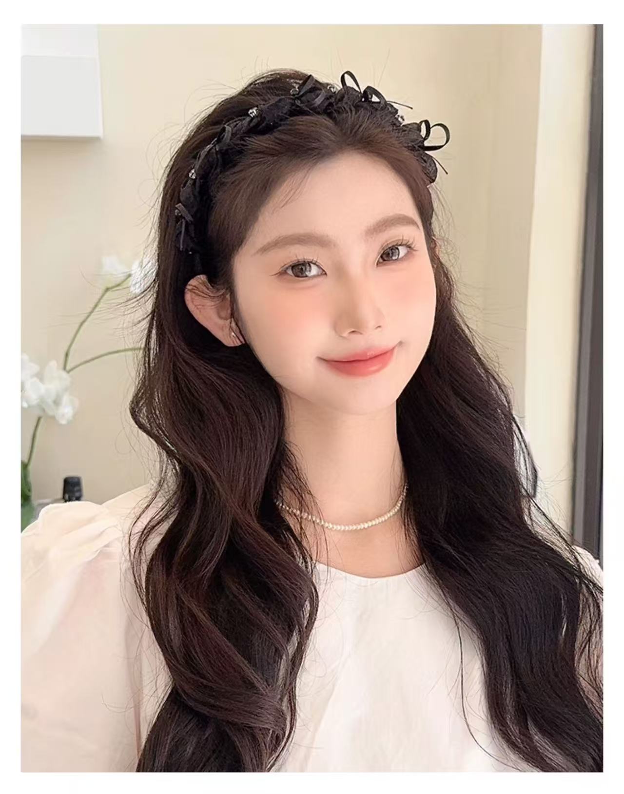 CuteHart Hair Headband - Elegant Rhinestone Headband with a Bow for a French Chic Look 1pc 法式气质水钻蝴蝶结带齿发箍展现优雅魅力