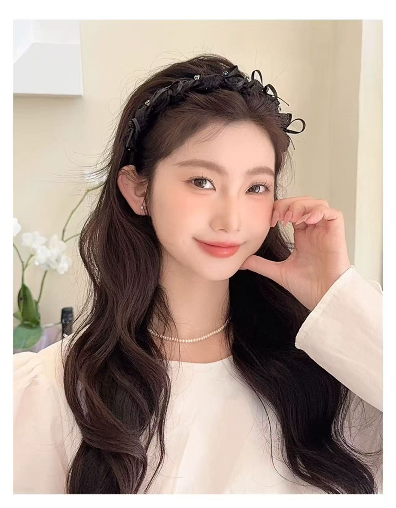 CuteHart Hair Headband - Elegant Rhinestone Headband with a Bow for a French Chic Look 1pc 法式气质水钻蝴蝶结带齿发箍展现优雅魅力