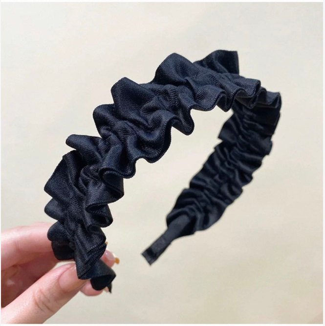CuteHart Hair Headband - Refined Fabric Headband for an Elevated and Modern Look 2pcs 高级布艺头箍呈现沉稳精致风格