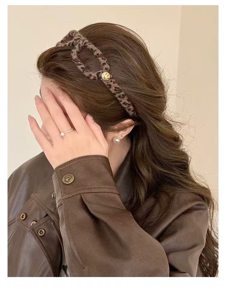 CuteHart Korean Fashion Leopard Headband - Cute Eyewear-Style Hair Band for Women 2pcs 专为女性设计的韩系时尚豹纹发箍拥有可爱眼镜造型