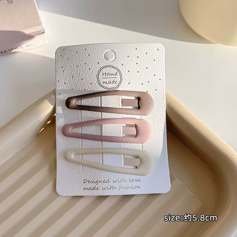 CuteHart Cute Star Hair Clips - Stylish Side Hair Clips for a Charming and Whimsical Look 3pcs/4pcs 时尚可爱星星发夹侧发夹带来迷人俏皮造型