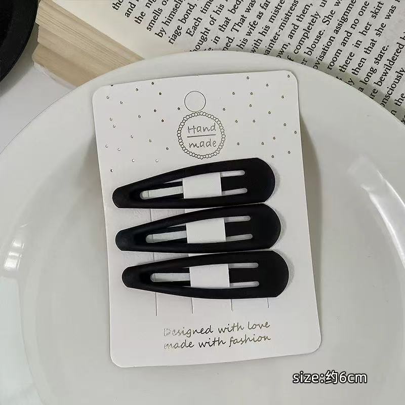 CuteHart Cute Star Hair Clips - Stylish Side Hair Clips for a Charming and Whimsical Look 3pcs/4pcs 时尚可爱星星发夹侧发夹带来迷人俏皮造型