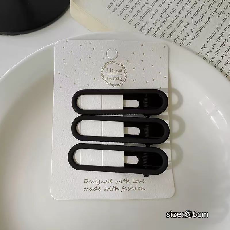 CuteHart Cute Star Hair Clips - Stylish Side Hair Clips for a Charming and Whimsical Look 3pcs/4pcs 时尚可爱星星发夹侧发夹带来迷人俏皮造型