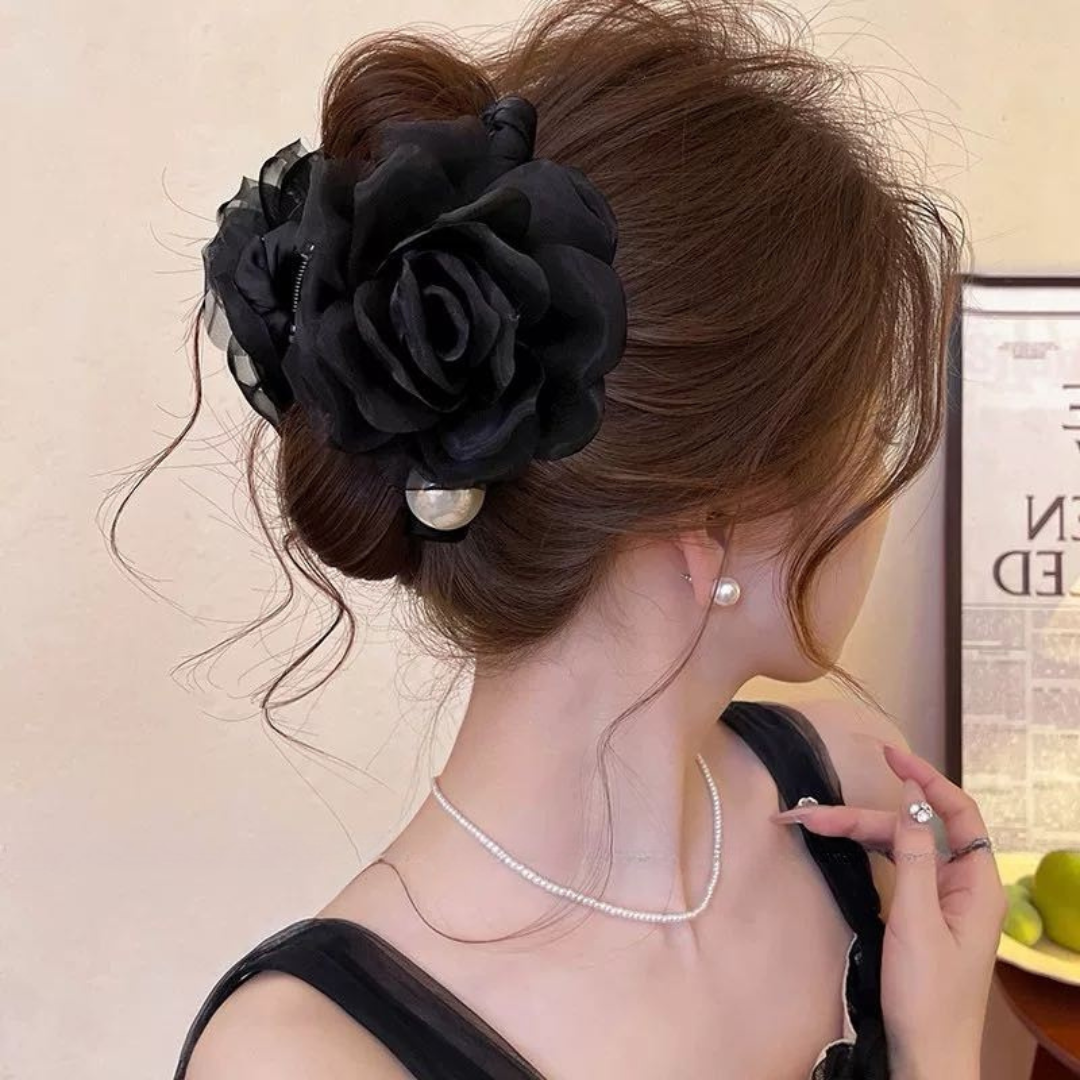 CuteHart Flower Claw Clip - Elegant Flower Claw Clip with Pearls for a Soft and Graceful Look 1pc 温柔花朵珍珠头发抓夹展现优雅气质