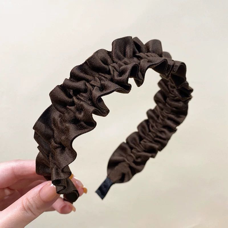 CuteHart Hair Headband - Refined Fabric Headband for an Elevated and Modern Look 2pcs 高级布艺头箍呈现沉稳精致风格