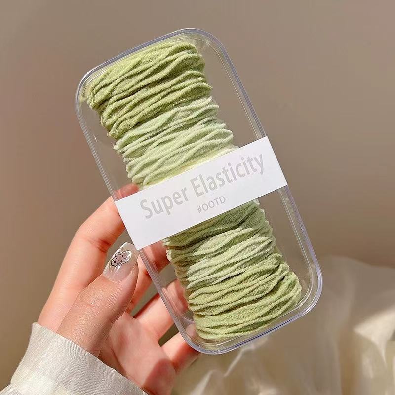 CuteHart High Elasticity Boxed Hair Elastics - Simple and Durable Hair Ties for Everyday Use 10pcs 高弹力盒装简约橡皮筋为日常造型提供耐用舒适的选择