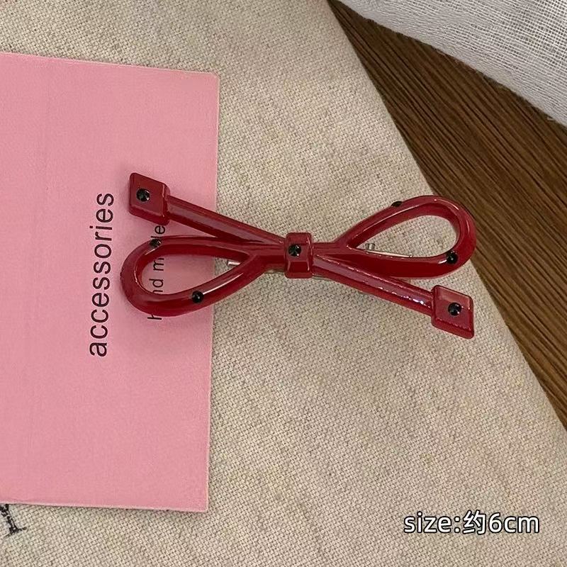 CuteHart Polka Dot Bow Hair Clip - Sweet and Chic Hair Accessory for Everyday Style 2pcs 波点蝴蝶结发夹甜美时尚的日常发饰