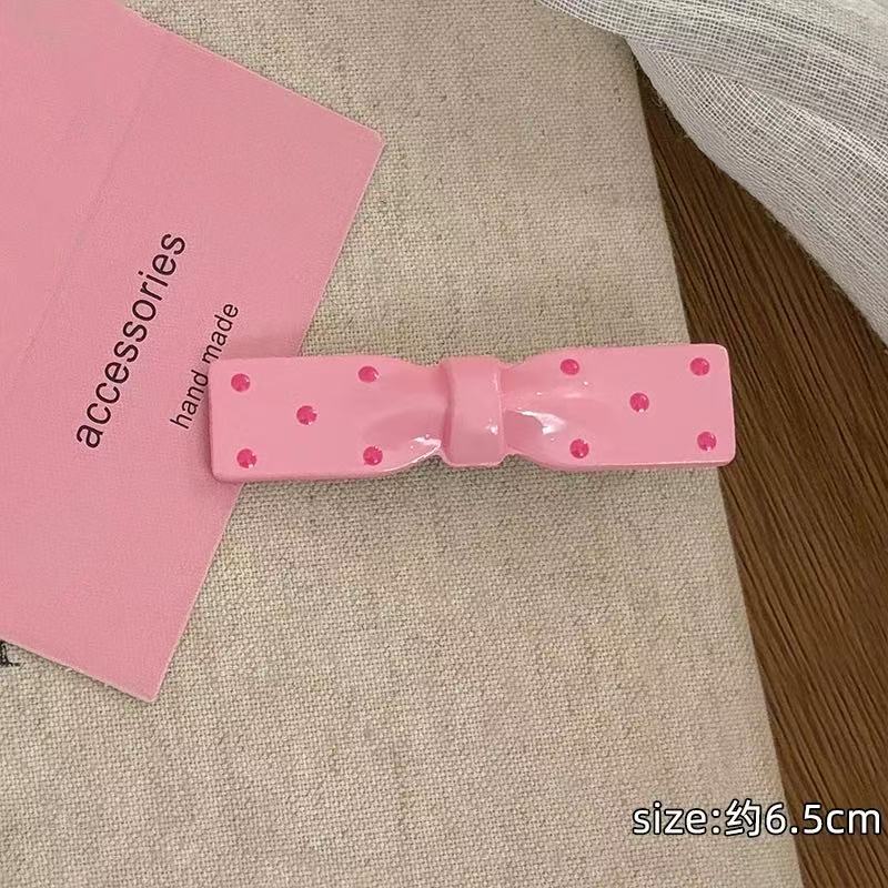 CuteHart Polka Dot Bow Hair Clip - Sweet and Chic Hair Accessory for Everyday Style 2pcs 波点蝴蝶结发夹甜美时尚的日常发饰