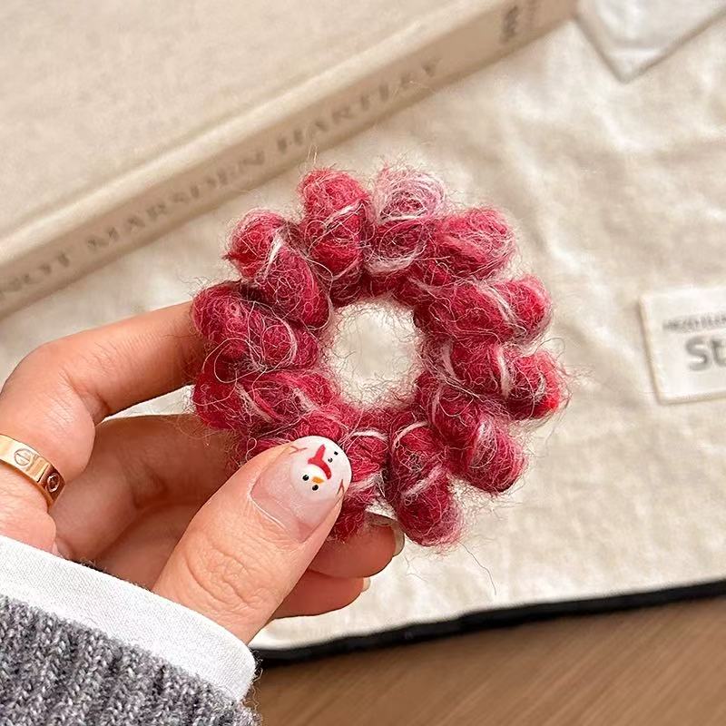CuteHart Simplified Plush Spiral Hair Tie - Elastic Hair Ties for a Comfortable and Secure Hold 3pcs 简约毛毛绒电话线发圈弹力十足舒适稳固