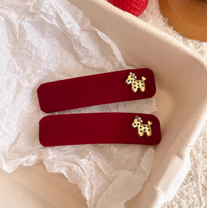 Cutehart New Year Red Velvet Little Horse Hair Clip - Textured Red Side Bangs Hair Clip 2pcs 新年红色植绒小马质感侧边刘海发夹