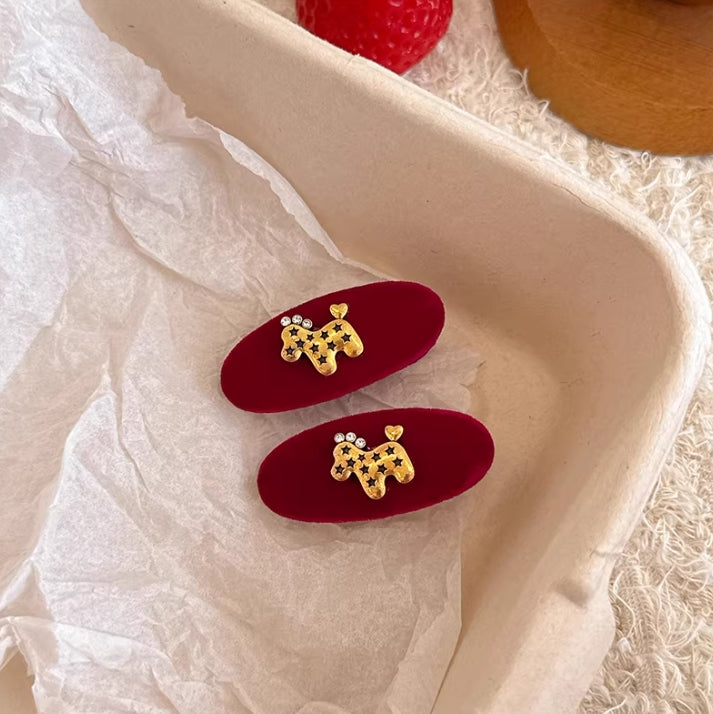 Cutehart New Year Red Velvet Little Horse Hair Clip - Textured Red Side Bangs Hair Clip 2pcs 新年红色植绒小马质感侧边刘海发夹