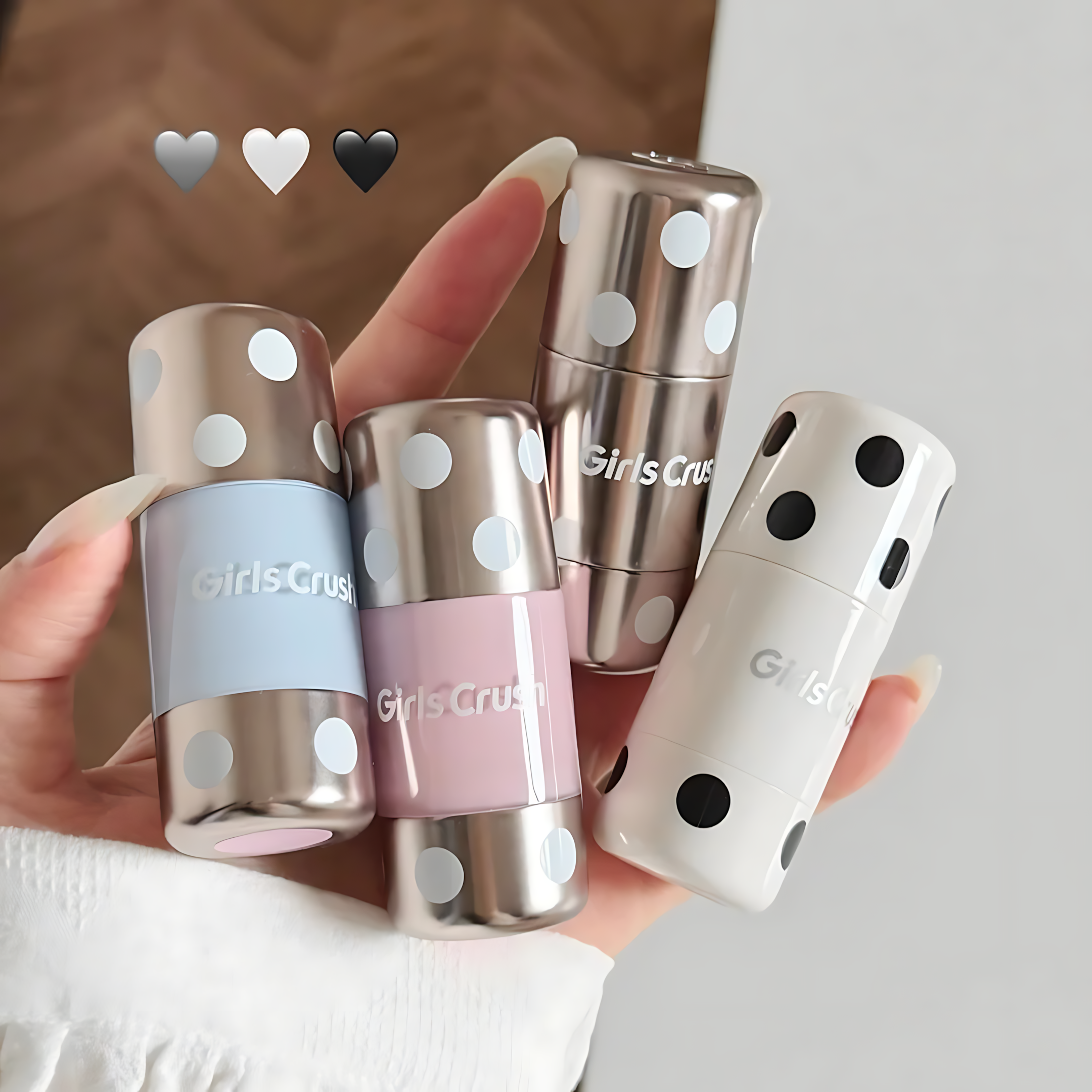 GIRLS CRUSH Polka Dot Cream Blush Stick 5.5g GIRLS CRUSH波点奶油腮红棒
