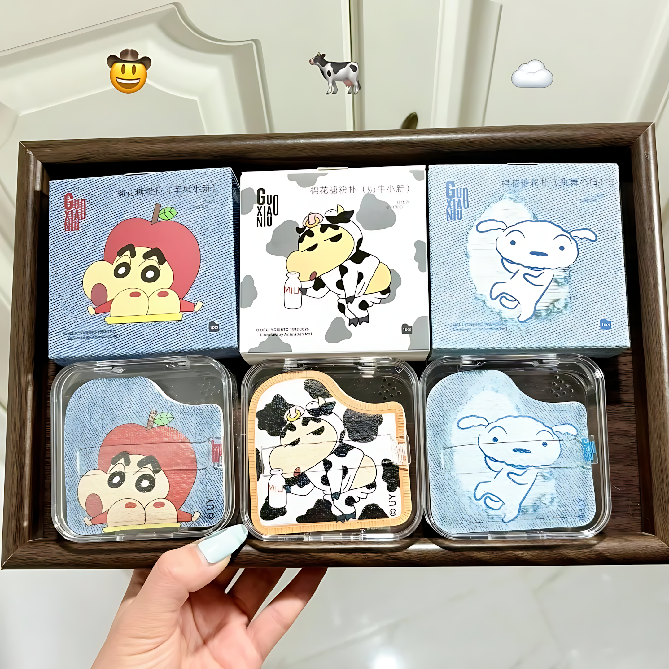 GUOXIAONIU × Crayon Shinchan Denim Chocolate Marshmallow Puff 1pc 郭小妞×蜡笔小新牛仔巧克力棉花糖粉扑