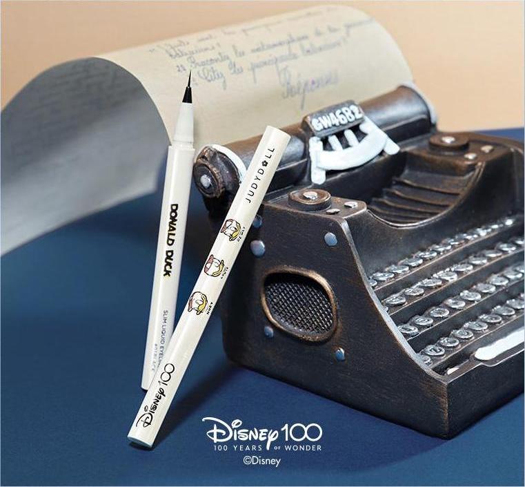 JUDYDOLL X Disney Spatiotemporal Postman Series Liquid Eyeliner Pen 橘朵 X 迪士尼时空邮差系列液体眼线笔 0.5ml
