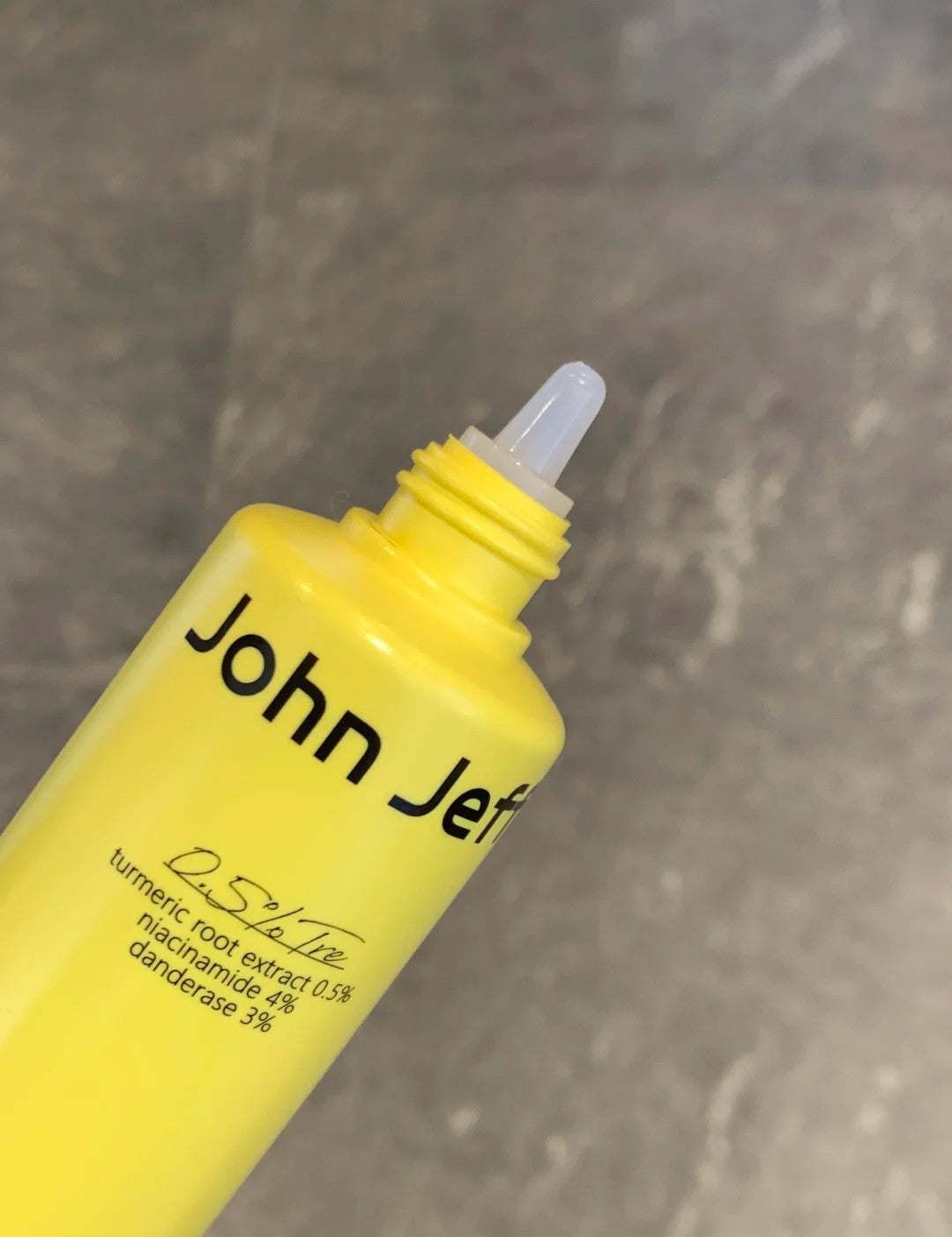 John Jeff Turmeric Scalp Essence 100g John Jeff姜黄头皮精华液