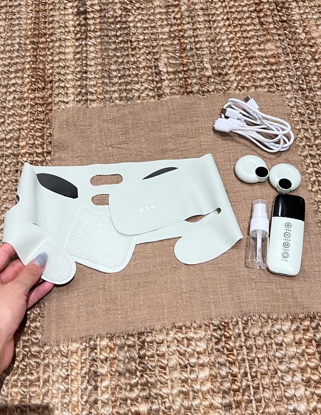 L'QUALYN Anti-Gravity Smart V-Face Device 欧泉琳反重力智能V脸仪