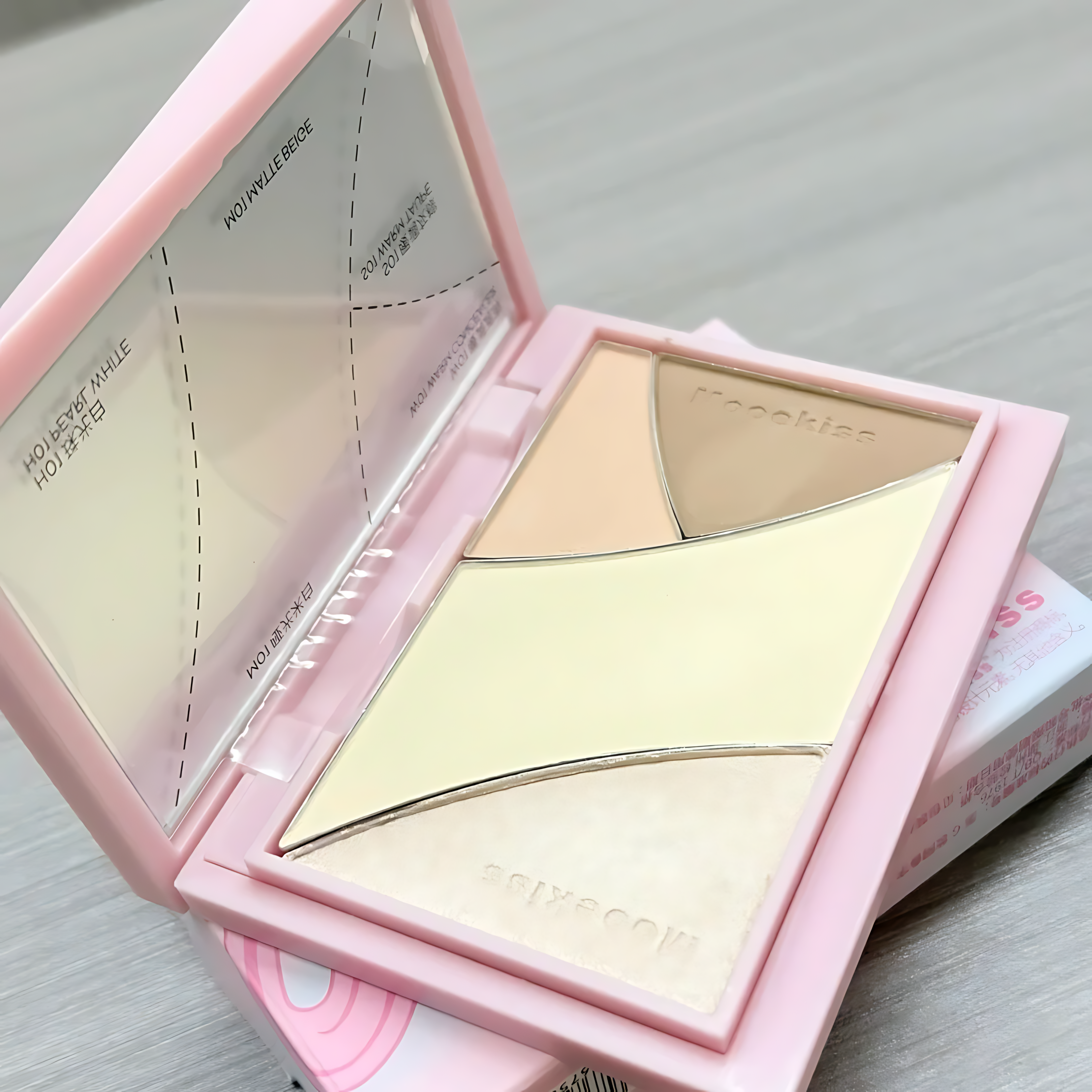 MOOEKISS Four-Color Face Sculpting Palette 9g 木柯诗四色塑颜面部综合盘