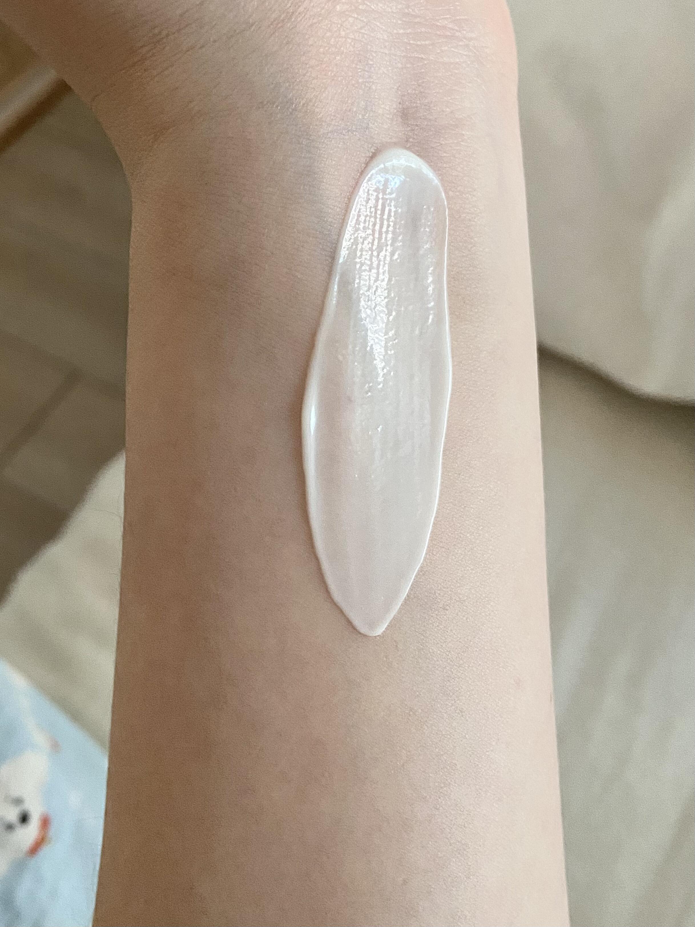 OSM Soothing & Brightening Essence Cream 2.0 15g 欧诗漫舒颜修白精华霜2.0