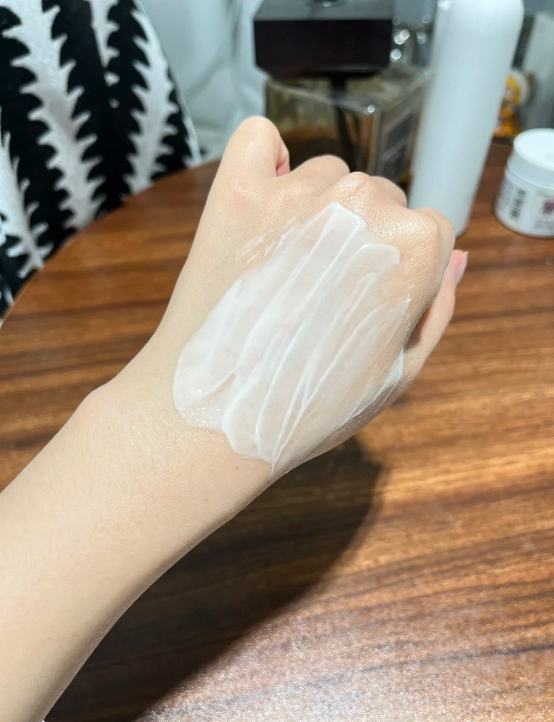 Puljim Moisturizing Perfumed Hand Cream Set - Wheat Field Series 15g×6pcs 宝玑米润护香氛护手霜套盒麦田系列