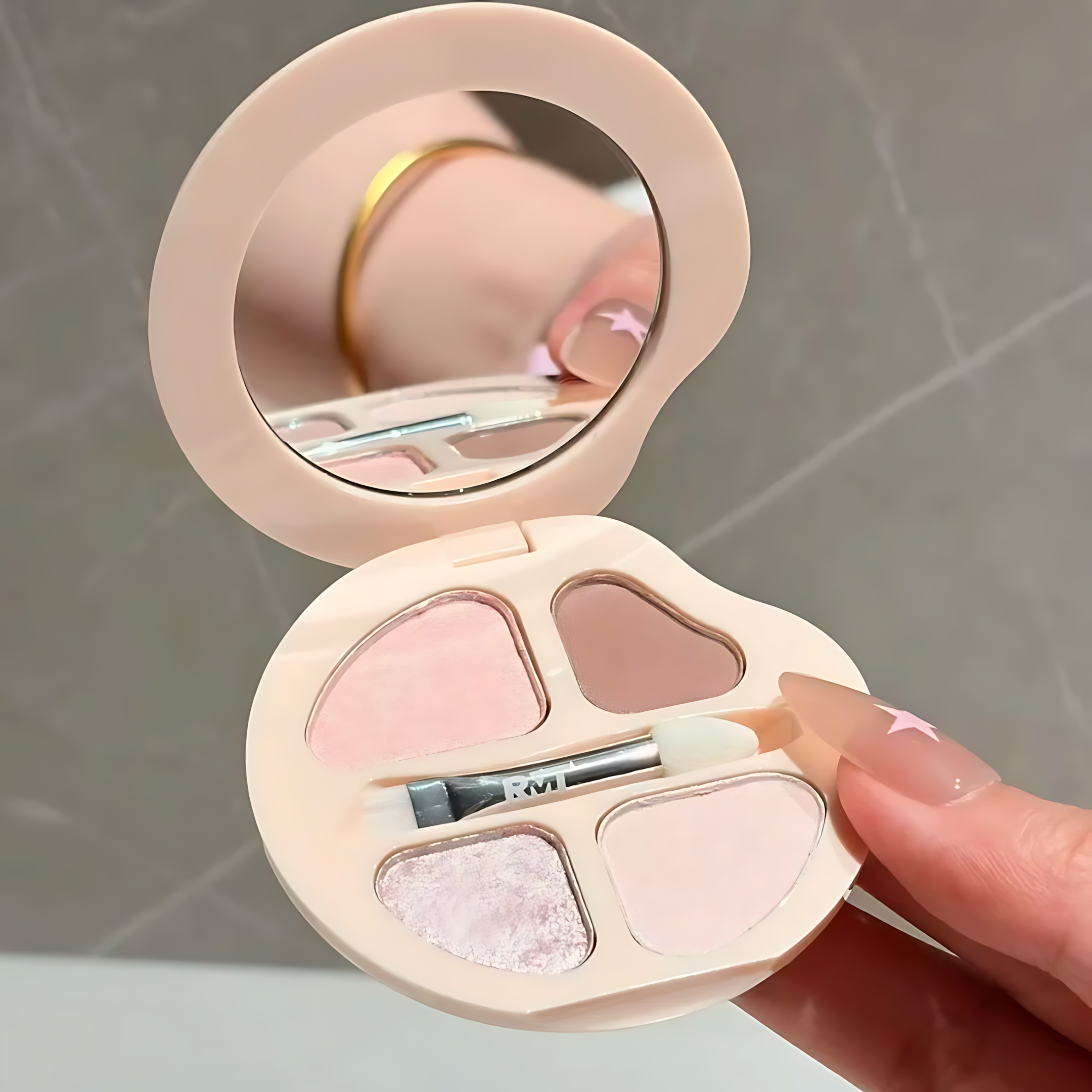 Tiktok/Douyin Hot ROMANTIC BEAUTY × My Little Pony Four-Shade Under-Eye Palette 2.5g【Tiktok抖音爆款】罗小曼×小马宝莉四色卧蚕盘