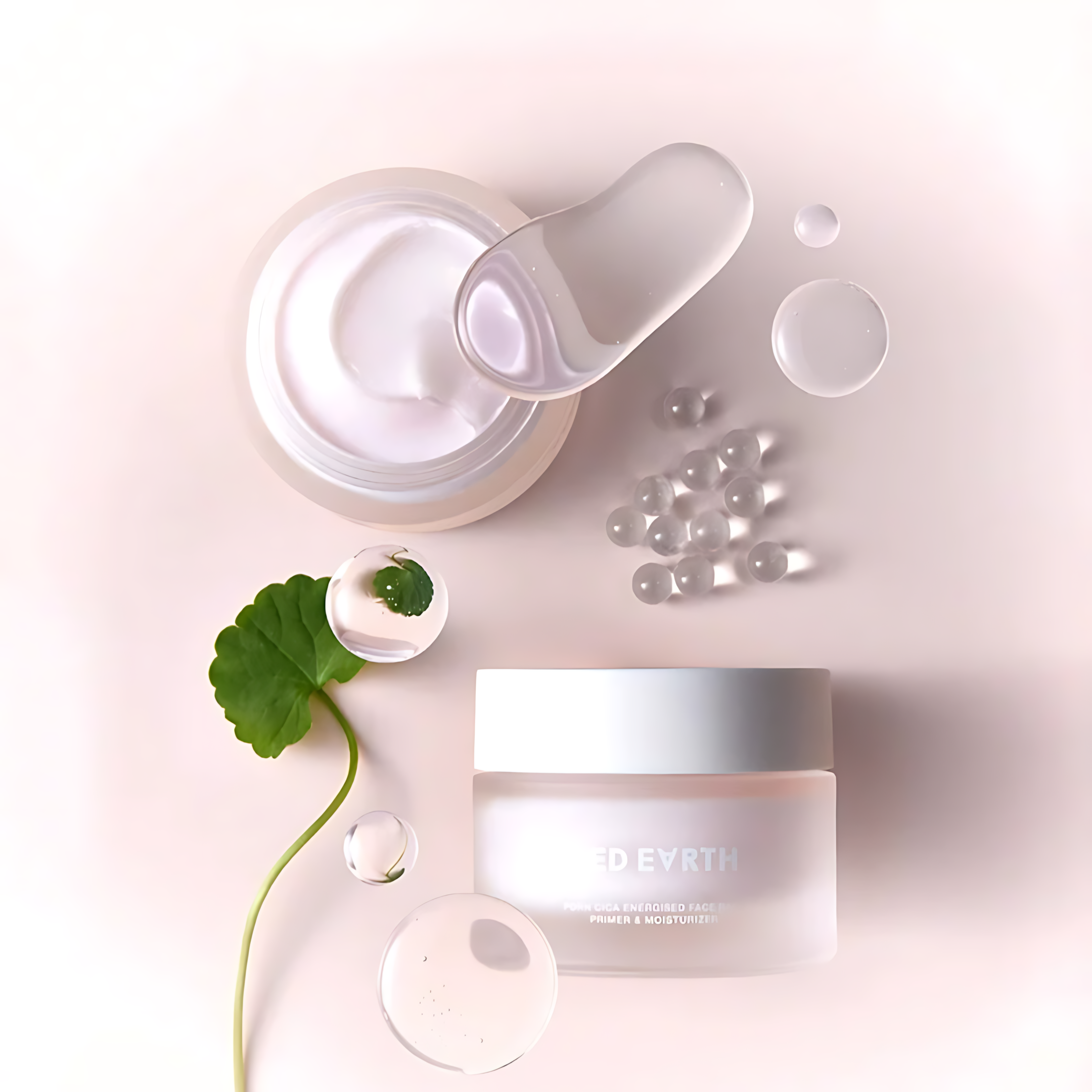 Tiktok/Douyin Hot Red Earth Energised Face Base Primer Moisturizer 50g【Tiktok抖音爆款】红地球妆前贴贴霜