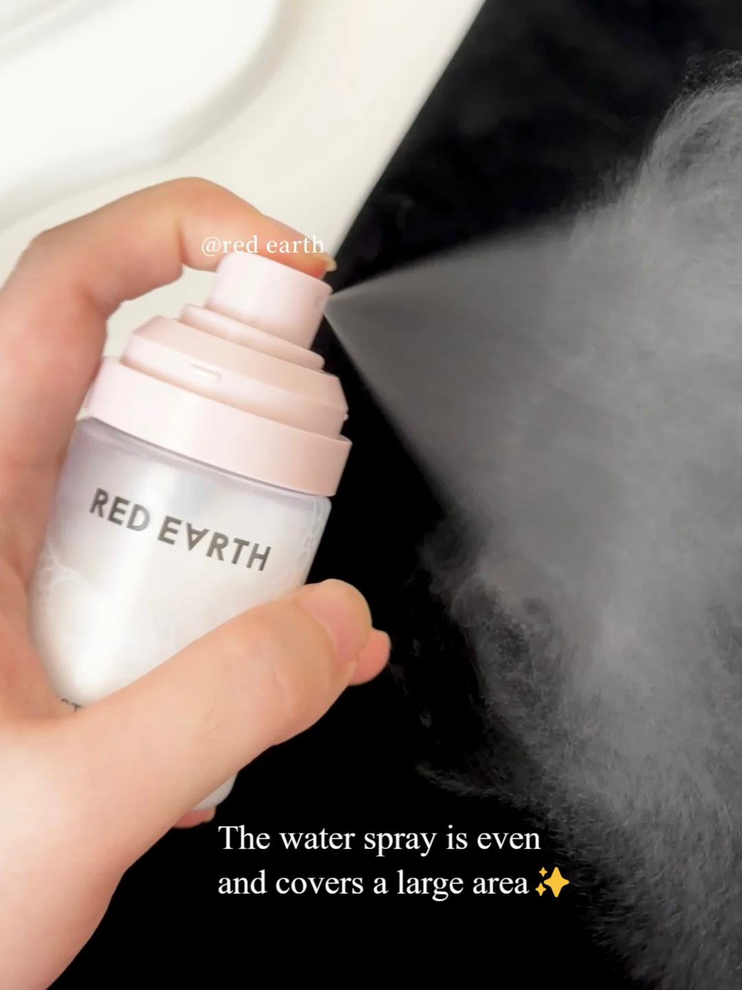 Tiktok/Douyin Hot Red Earth Pre-makeup Light Milk Spray【Tiktok抖音爆款】红地球妆前轻乳喷雾