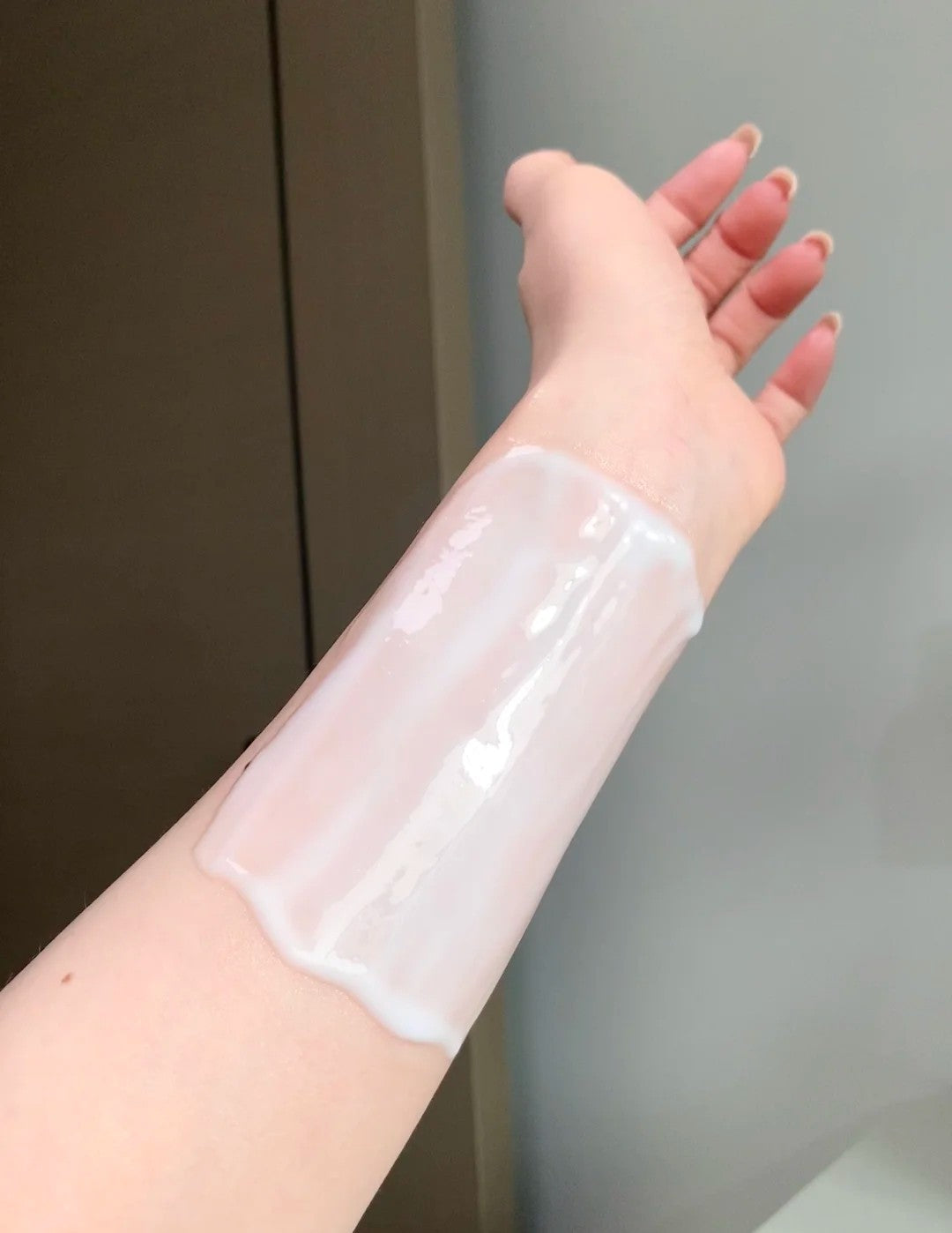 Tiktok/Douyin Hot Rellet Brightening Essence Mask 5g×20pcs/Box【Tiktok抖音爆款】颐莲水光精华面膜