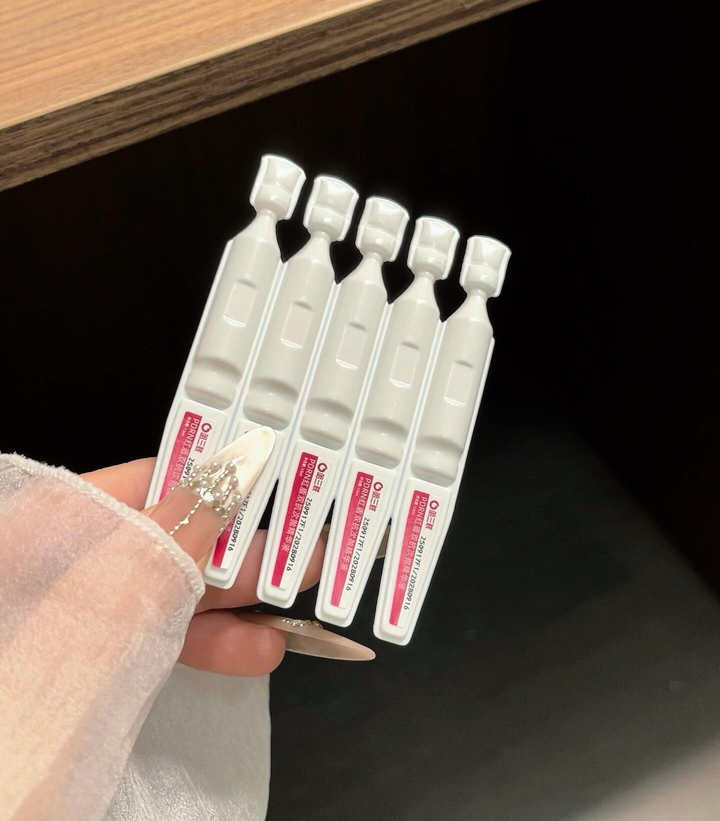 Tiktok/Douyin Hot HaSanlian PDRN Red Shield Dual-Anti Ampoule Serum 1.5ml*5pcs/30pcs【Tiktok抖音爆款】哈三联PDRN红盾双抗次抛精华液