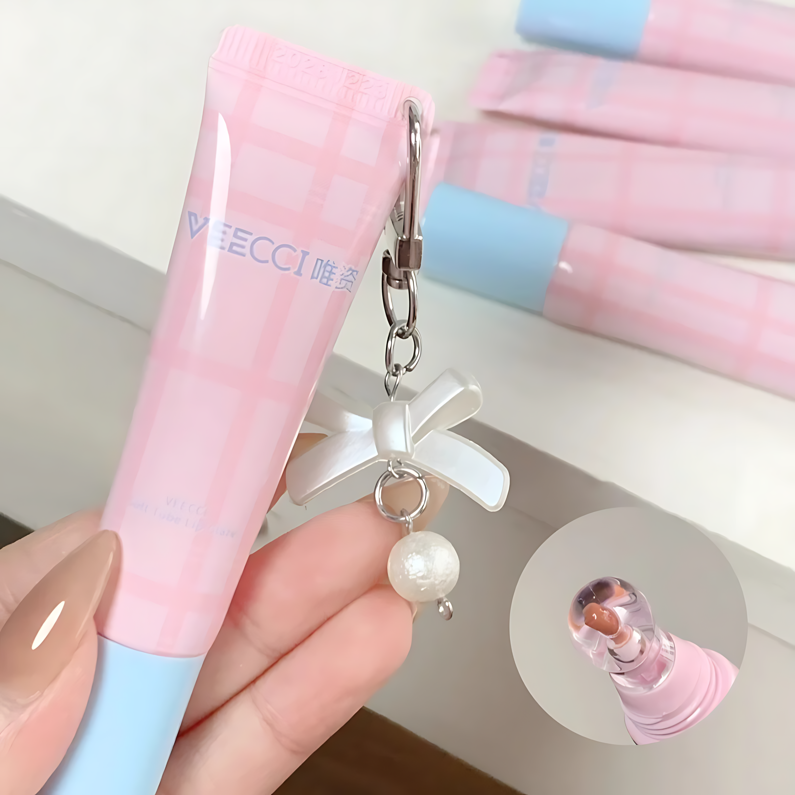 VEECCI Soft Tube Lip Glaze 9g 唯资晶透软管水唇釉