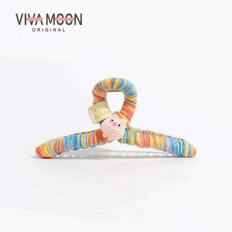 VIVAMOON Fuzzy Claw Clip - Colorful Fuzzy Claw Clip for a Cozy and Charming Look 1pc VIVAMOON彩色可爱毛绒抓夹展现俏皮生动风格