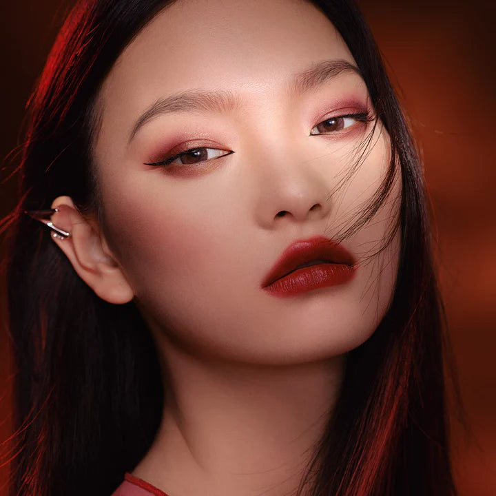 Perfect Diary Explorer Twelve Color Eyeshadow Palette 13 Red Fox Perfect Diary Explorer Twelve Color Eyeshadow Palette 13 Red Fox
